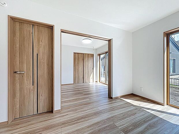 1F 15.7帖LDK パートナーや家族が集う憩いの空間。ご家族の会話に華を咲かせます。