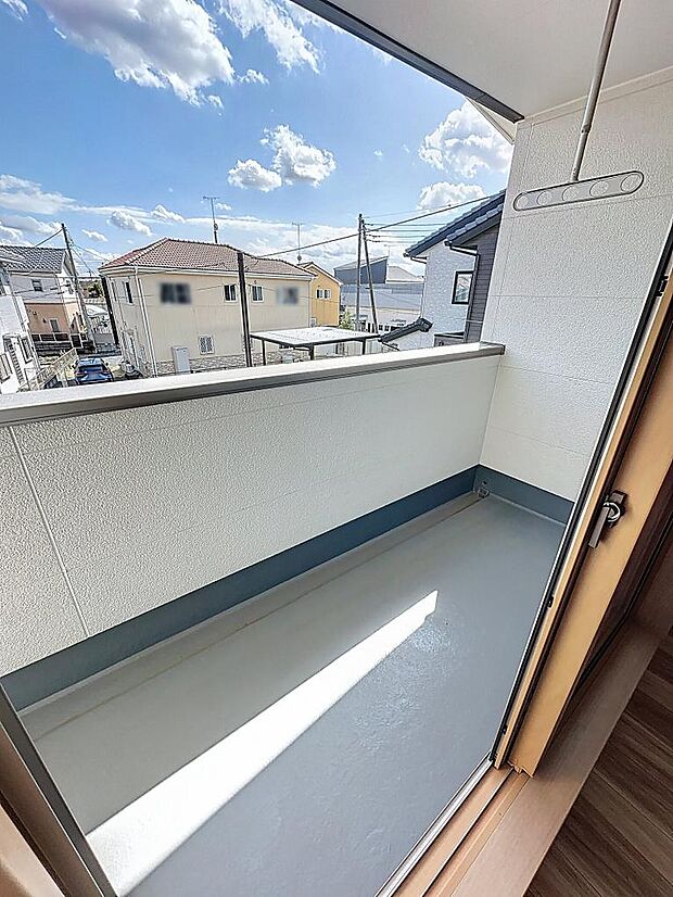 2F バルコニー 南バルコニーで毎日のお洗濯も楽々快適。