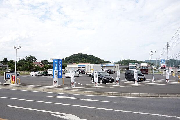 ローソン足利大月町店(1598m)