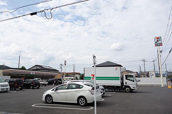 セブンイレブン足利利保店（1410m）