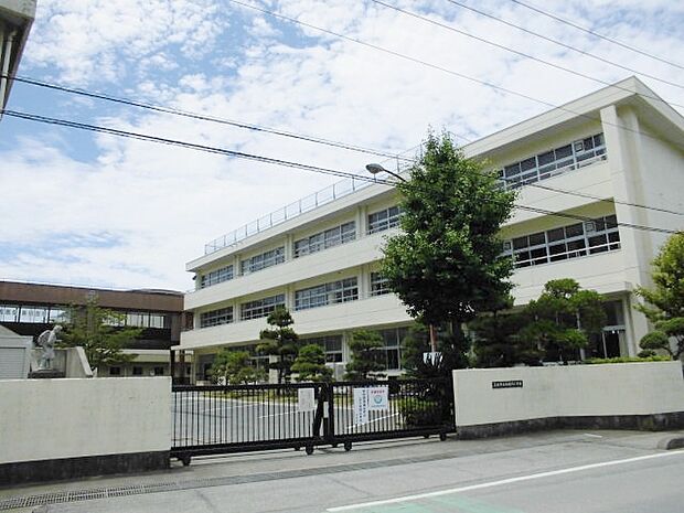 足利市立矢場川小学校（1424m）