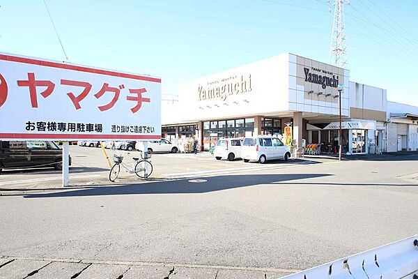 ヤマグチスーパー坂西店（1913m）