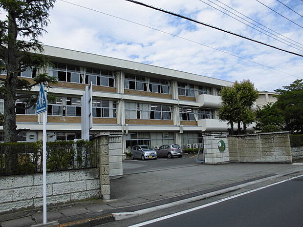 栃木県立足利女子高校（441m）