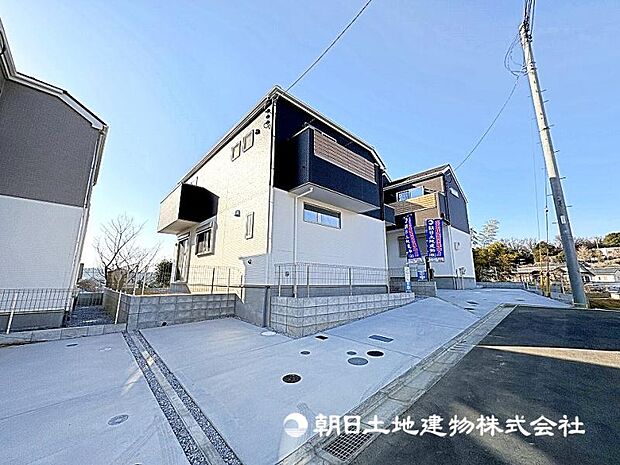 前面道路は広いので、お車の出し入れが苦手なママや小さなお子様にも安心です！