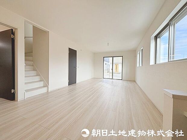 家具を置いても余裕を感じられる広さも魅力。ファミリーものびのび暮らせそうです。