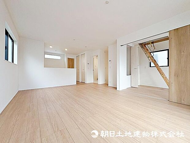 家具を置いても余裕を感じられる広さも魅力。ファミリーものびのび暮らせそうです。