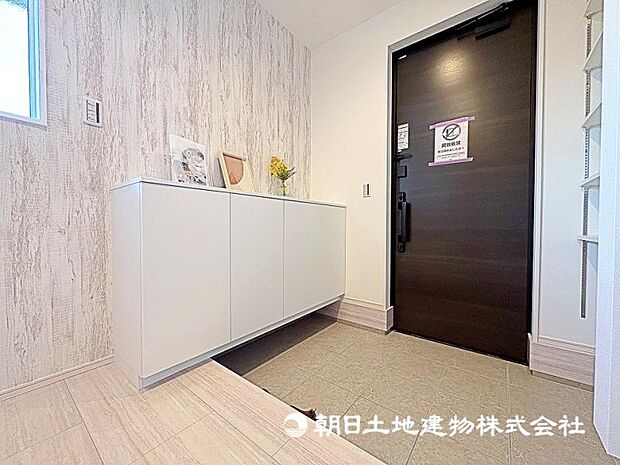 広い玄関はお家に高級感と開放感を演出します。