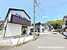 外観：前面道路は交通量が少なく、小さなお子様がいるご家庭でも安心です！