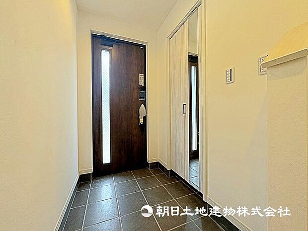 大きめのシューズボックスが設置されていて、大家族でも安心！