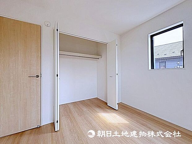 各お部屋に収納スペースがあり、お部屋の中をスッキリ片付けられます。