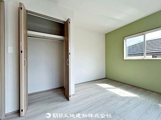 荷物はすべてお部屋の収納スペースに！お部屋がスッキリ広く使えます！
