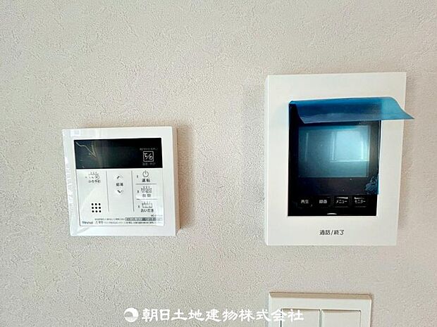 TVモニター付きインターホンで来客者の顔が確認できるので、防犯面でも安心ですね！