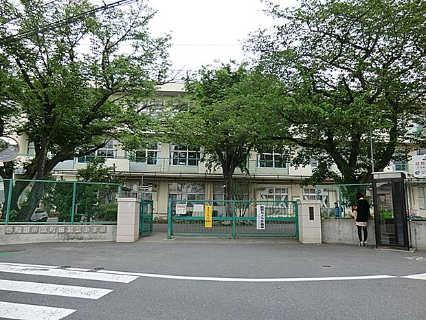 町田市立町田第五小学校まで約450m