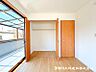 収納：荷物はすべてお部屋の収納スペースに！お部屋がスッキリ広く使えます！各居室に収納を備えております。