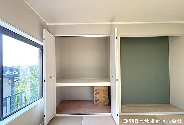 荷物はすべてお部屋の収納スペースに！お部屋がスッキリ広く使えます！各居室に収納を備えております。