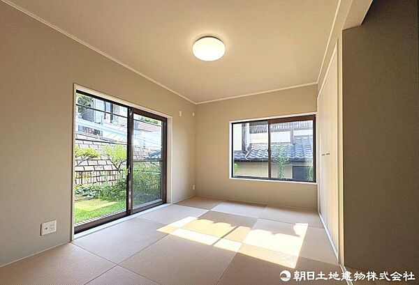 精神を研ぎ澄ます和の空間。日中の暖かい時間はお部屋でゴロゴロするのもいいですね！