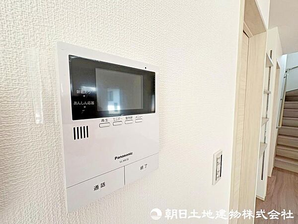TVモニター付きインターホンで来客者の顔が確認できるので、安心ですね！