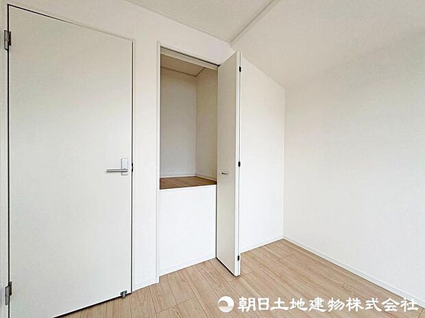 各居室には収納スペースを完備。お部屋をすっきりと見せることができます。