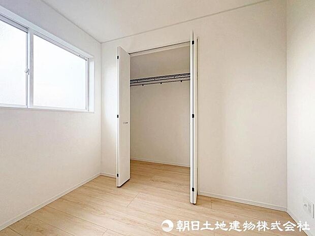 各居室には収納スペースを完備。お部屋をすっきりと見せることができます。