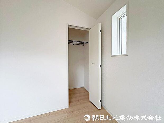 各居室には収納スペースを完備。お部屋をすっきりと見せることができます。