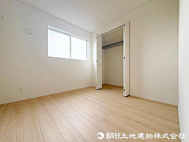 お子様のお部屋としてもちょうどいい広さを確保しております。