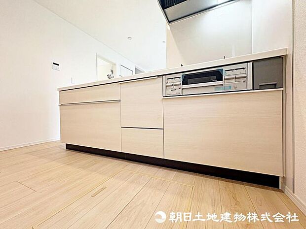 対面式カウンターキッチンは、料理をしながらでもご家族との会話を楽しめます！