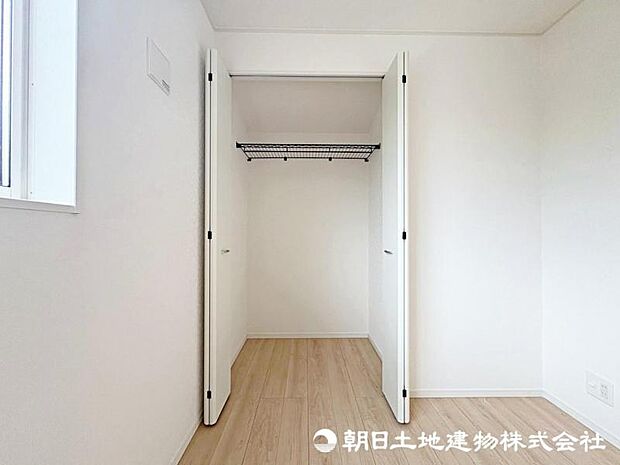 各居室には収納スペースを完備。お部屋をすっきりと見せることができます。