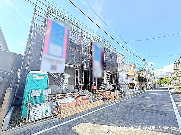 道路が広く開放感がございます！