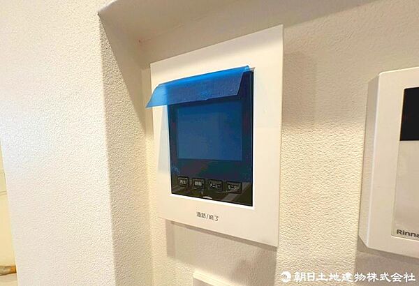 TVモニター付きインターホンで来客者の顔が確認できるので、安心ですね。