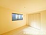 室内：日中の暖かい時間はお部屋でゴロゴロするのもいいですね！