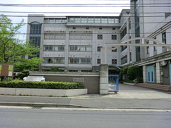 今井中学校まで約500m、徒歩7分