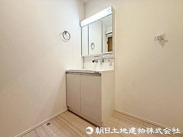 多彩な機能が備えられたパウダールーム。心地よいリフレッシュ空間です。