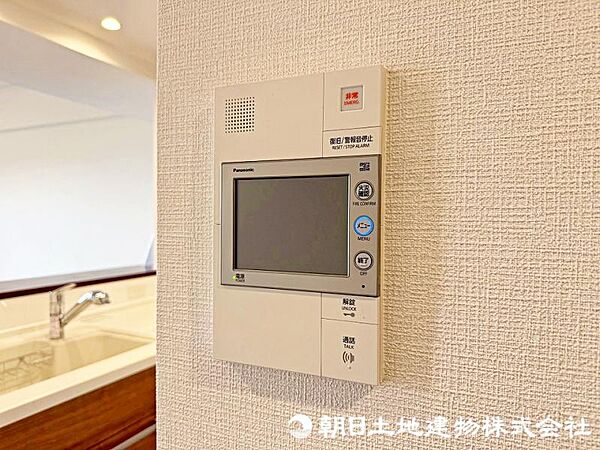 TVモニター付きインターホンで来客者の顔が確認できるので、安心ですね！