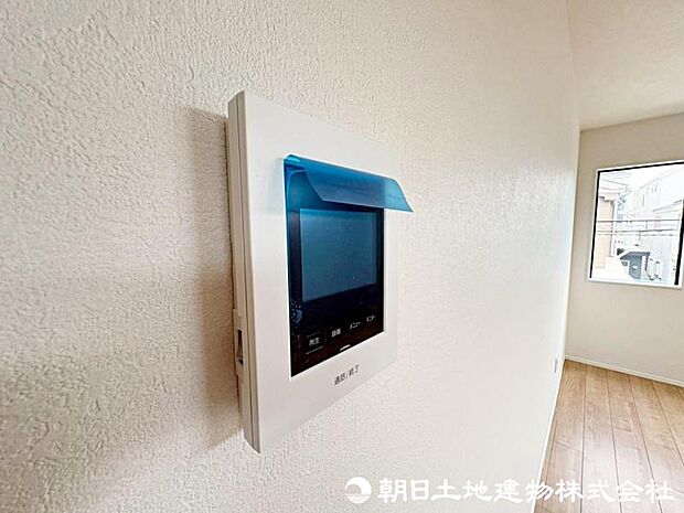 TVモニター付きインターホンで来客者の顔が確認できるので、安心ですね!