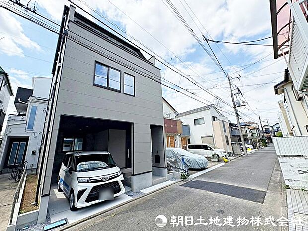 交通量の少ない閑静な住宅街ですので、小さなお子様がいらっしゃるご家庭でも安心してお住まいになれます。