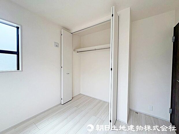 各居室には収納スペースを完備。お部屋をすっきりと見せることができます。