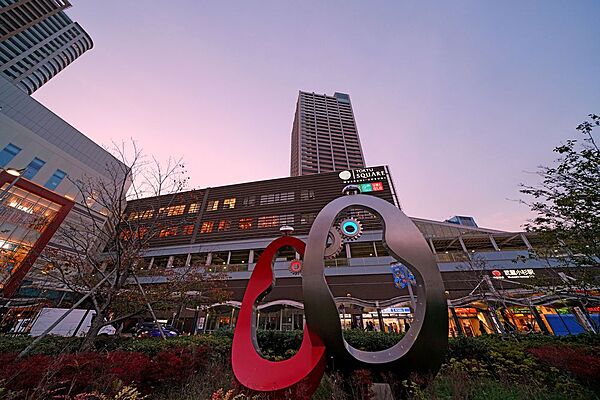 武蔵小杉東急スクエアまで560ｍ