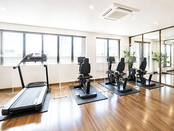 【【ホームズ掲載物件の《一括問合せ》対応店♪】】今すぐ知りたいにお応えします♪住まいにいながら気軽に身体を整えられる、快適なフィットネス空間♪