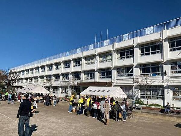 葛飾区立綾南小学校まで497m