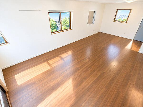 【【ホームズ掲載物件の《一括問合せ》対応店♪】】比較検討もまとめてお任せください♪暮らしに寄り添う居室♪寝室や子ども部屋、仕事や趣味のスペースなど家族の人数やライフスタイルに合わせた使い方ができます♪