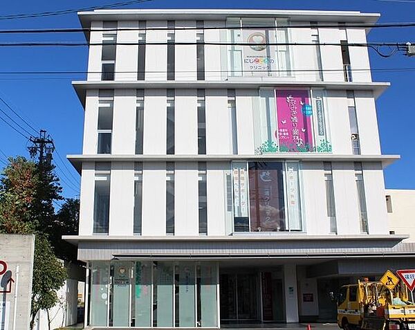 メディコート総合医療モール・かとう眼科クリニック・三浦クリニック・なみき通り歯科・にじこころのクリニック・てらだアレルギーこどもクリニック 160m