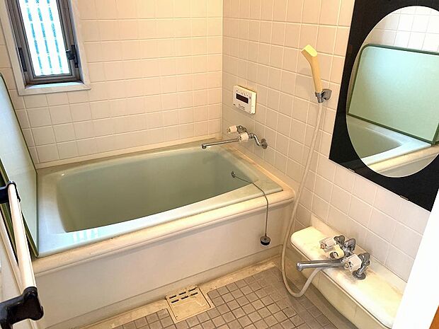 「二階浴室」■追炊き、湯張り機能付きでいつでも暖かいお湯に浸かれます♪