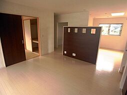 一の谷1丁目Ｔ貸家 4LDKのリビング/ダイニング