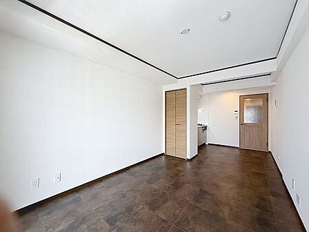 明るい日差しが差し込みます。