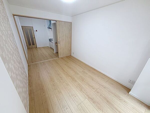 洋室を拡大表示