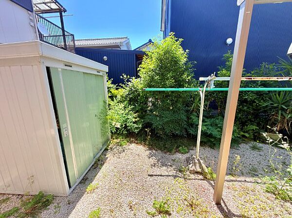 暮らしやすい住環境！生活利便施設が充実しているだけでなく公園が目の前にあり自然も満喫できます♪