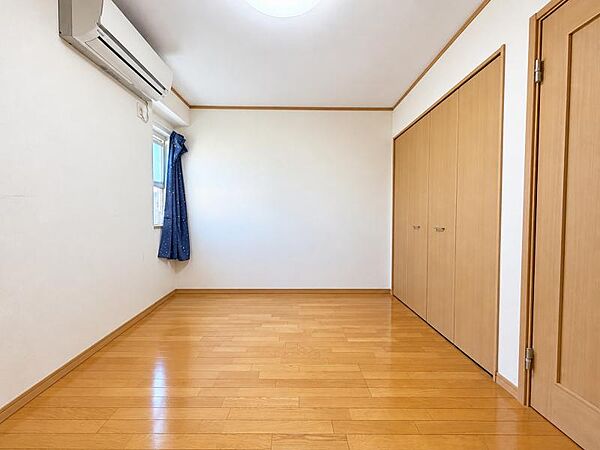 明るく風通しが良く、開放感のある快適なお部屋で、日当たりもとても良好です！