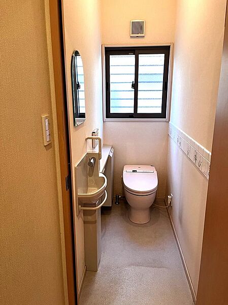 1階、2階にトイレがあります。