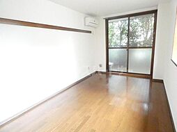 ヴィラ・パンテオン 1階ワンルームのリビング/ダイニング