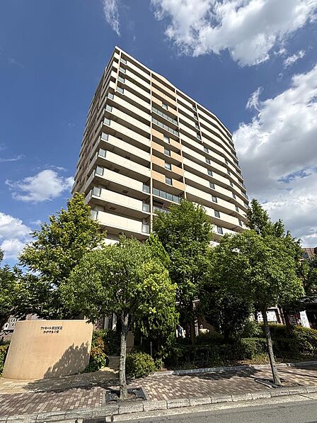 全戸104戸の分譲マンションです♪